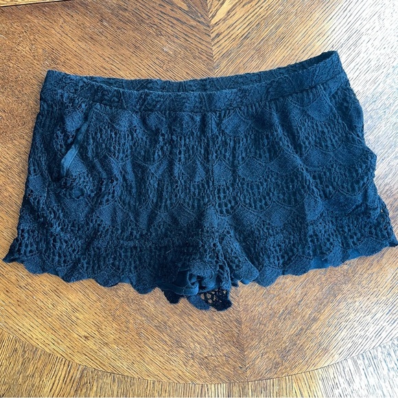Ella Moss Women's Jasmine Lace Shorts Black Ruffle Casual with Pockets Sz Medium - Picture 2 of 10